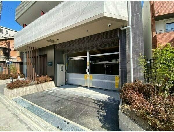 S-RESIDENCE名駅の駐車場