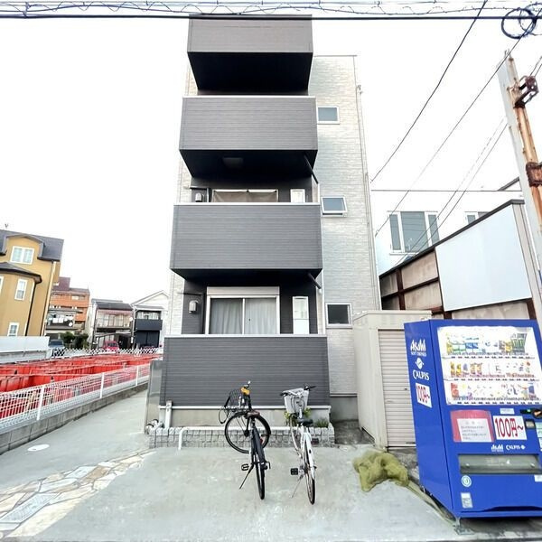 グランレーヴ吹上の外観