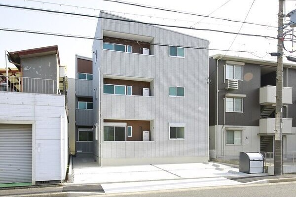 カームタイム栄生の外観