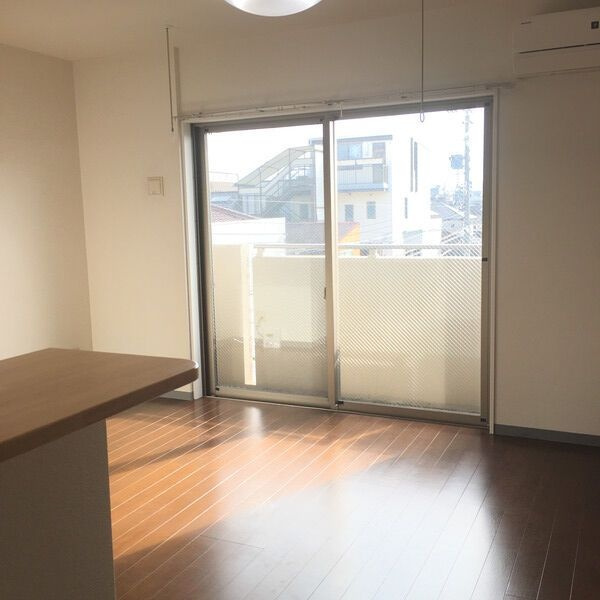 レジデンスT・H上名古屋の洋室