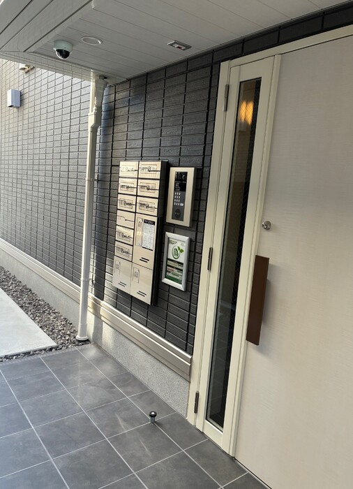 セレスティア森末町のエントランス