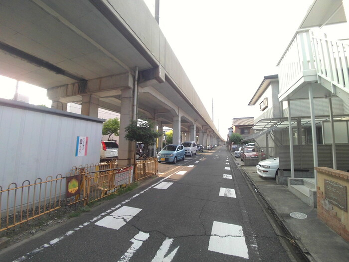 エスポワールの周辺