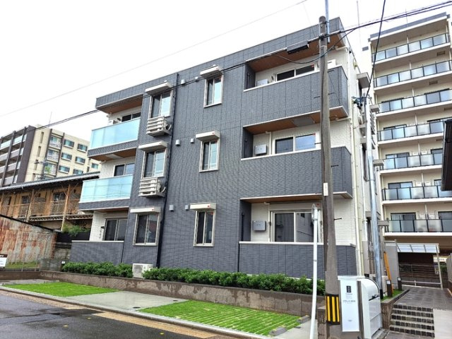 グラン仁所町の外観