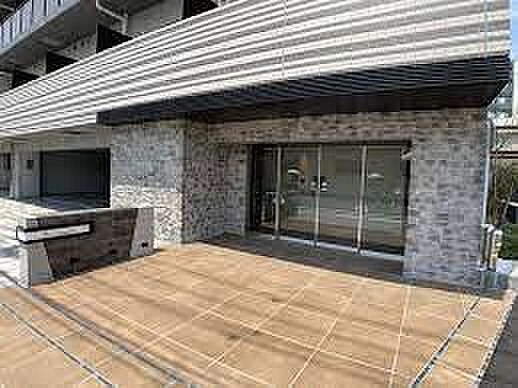 ジェノヴィア鐘ヶ淵のエントランス