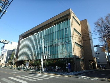 江戸川区立小岩図書館まで388m