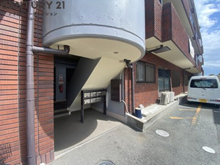 シェリール北園田のエントランス