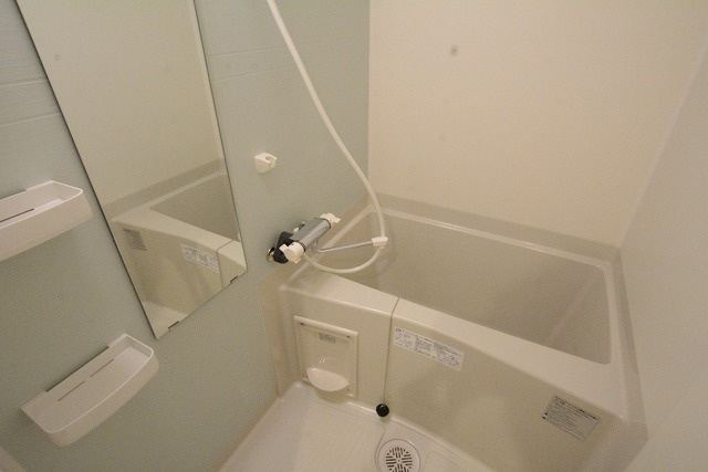 Aletta合川弐番館の浴室|きれいなお風呂です