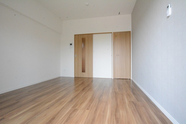 Aletta合川弐番館の洋室|明るい洋室です