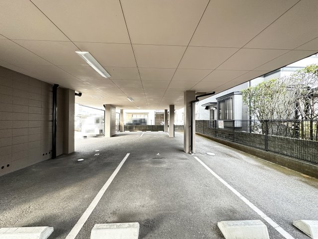 ドルチェ長崎の駐車場