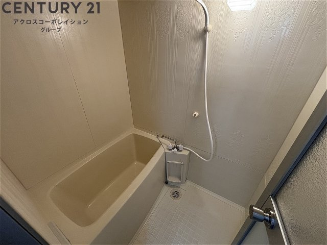 コンパクトで使いやすいお風呂です