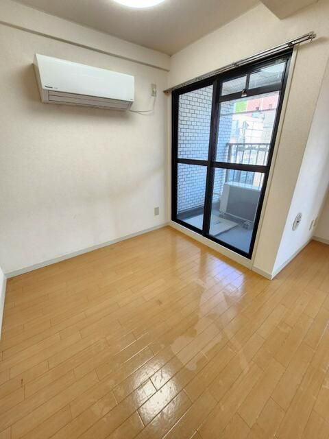 ＪＬＢグランエクリュ上野桜木の居間・リビング