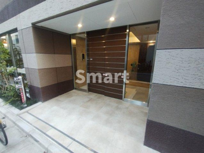 【エントランス】 | ラティエラ中野新井