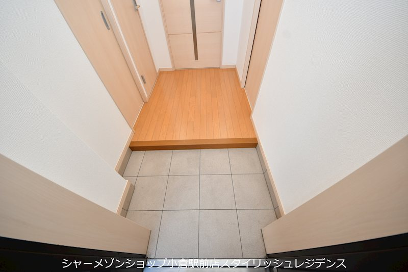 SQUARE152の玄関