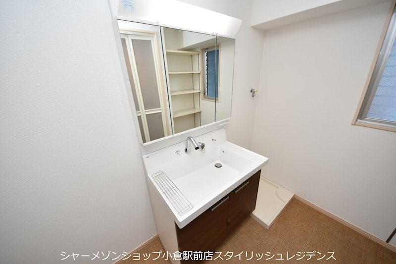 SQUARE152の洗面所