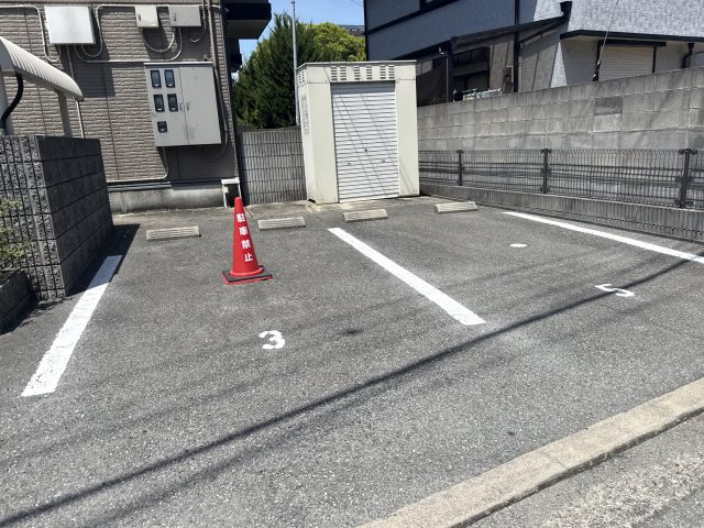 ル・シェル・コートの駐車場
