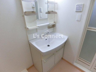 【洗面所】 | セッジフィールド桜ノ目 | 朝の支度もスムーズな独立洗面台。