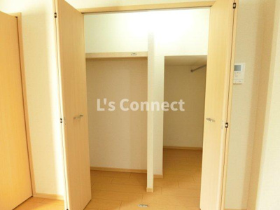 【収納】 | セッジフィールド桜ノ目 | 奥行きのあるクローゼットでお荷物もすっきり収納。