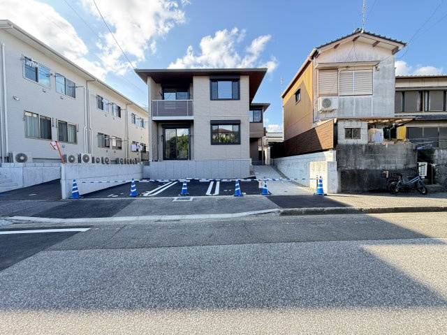 シャーメゾン リヴィエール小津の外観
