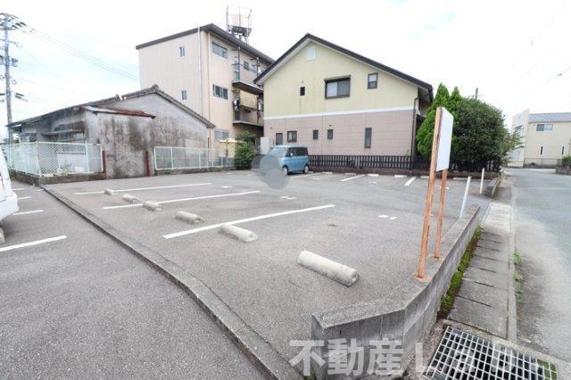 セジュールＨｉｒｏ　A棟の駐車場