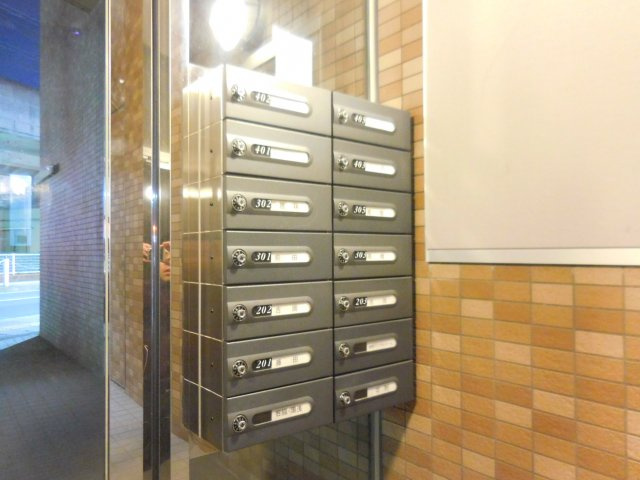 高槻市紺屋町の賃貸マンションのロビー