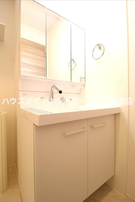 フィドゥーチャの独立洗面台|洗髪洗面化粧台