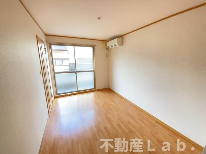 ユニフレックス南高江の居間・リビング