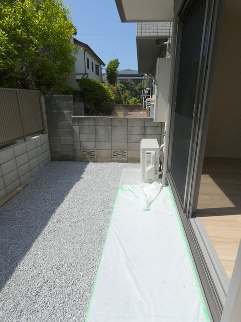 北烏山メゾンのバルコニー