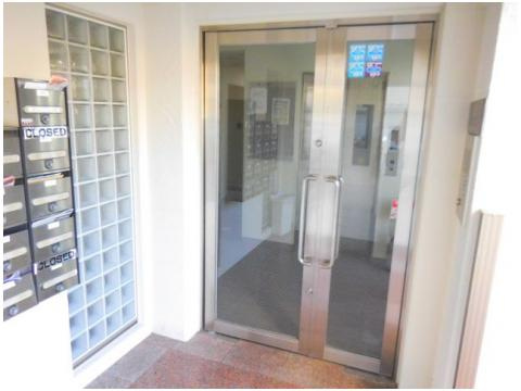 UIサンライズのエントランス