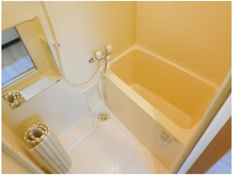 UIサンライズの居間・リビング