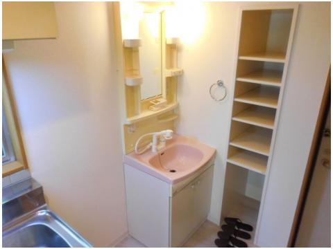 UIサンライズの洗面所