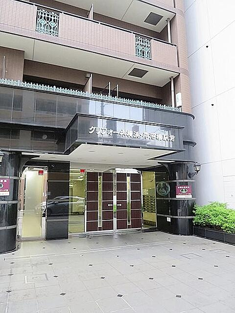 グリフォーネ横浜・平沼橋駅前のエントランス