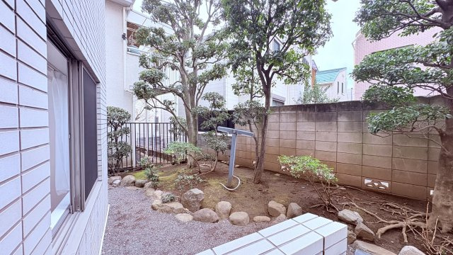 ★仲介手数料無料★ソブリン洗足(20帖以上の広いLDKが欲しいかたにお勧めです）の庭