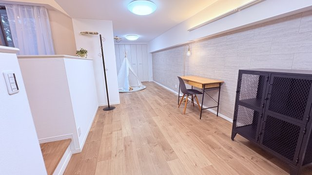 ★仲介手数料無料★ソブリン洗足(20帖以上の広いLDKが欲しいかたにお勧めです）の居間・リビング