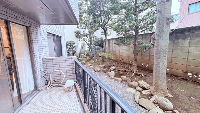 ★仲介手数料無料★ソブリン洗足(20帖以上の広いLDKが欲しいかたにお勧めです）の庭
