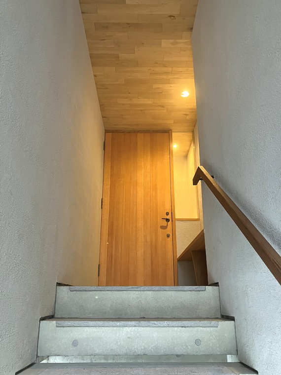 浅草橋戸建のエントランス