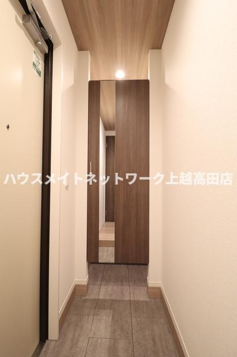 キャトル・セゾンの玄関|玄関