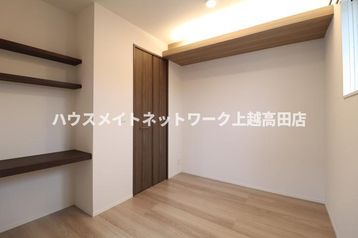 キャトル・セゾンの洋室|洋室
