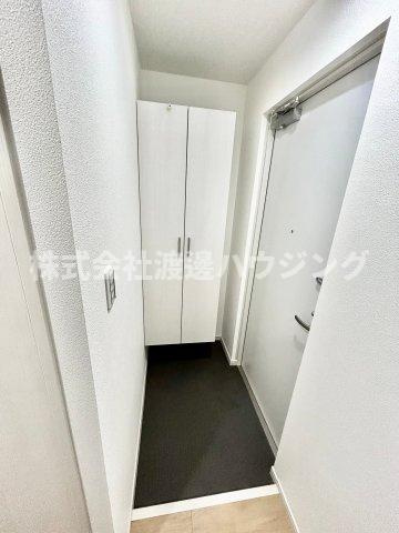 レジデンスデュオ江坂の玄関