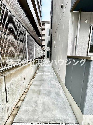 レジデンスデュオ江坂のエントランス