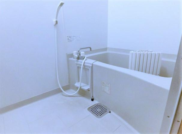 ウエスト２００３の浴室