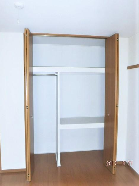 ウエスト２００３の収納