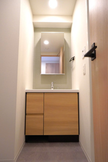 【洗面所】 | Ｊ．ＧＲＡＮ　Ｃｏｕｒｔ　品川西大井ＷＥＳＴ | ※写真は同タイプ住戸です。