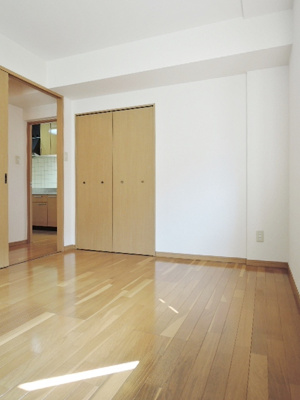 洋室6.4帖　クローゼット有