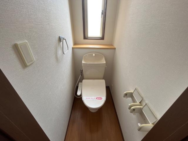 サンコート中島のトイレ|シャワー付トイレ