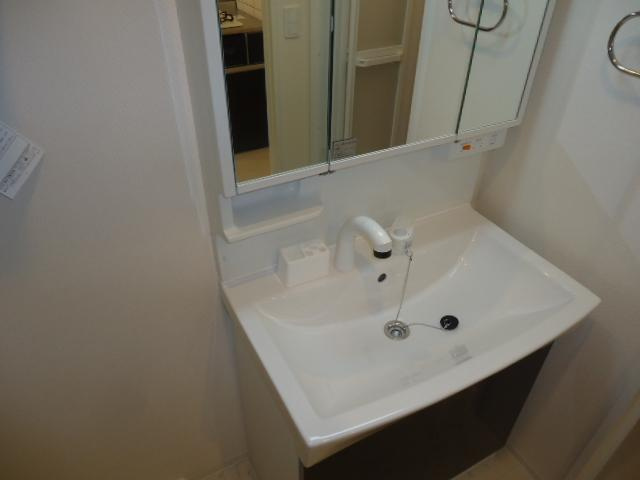 ディアコート東岡山の洗面所|洗髪洗面化粧台