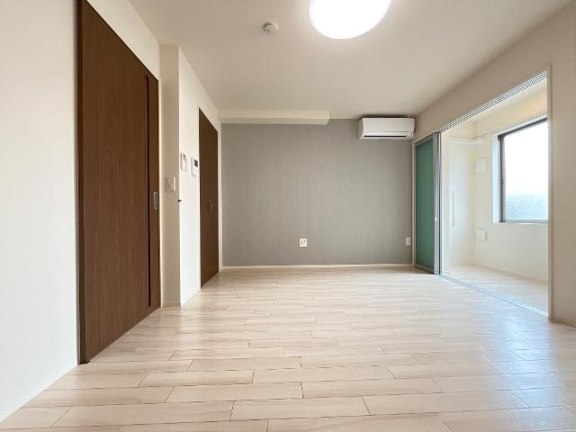 ファミリアの居間・リビング|洋室