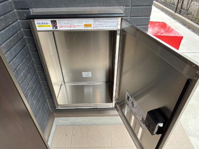 ファミリアのその他|宅配ボックス