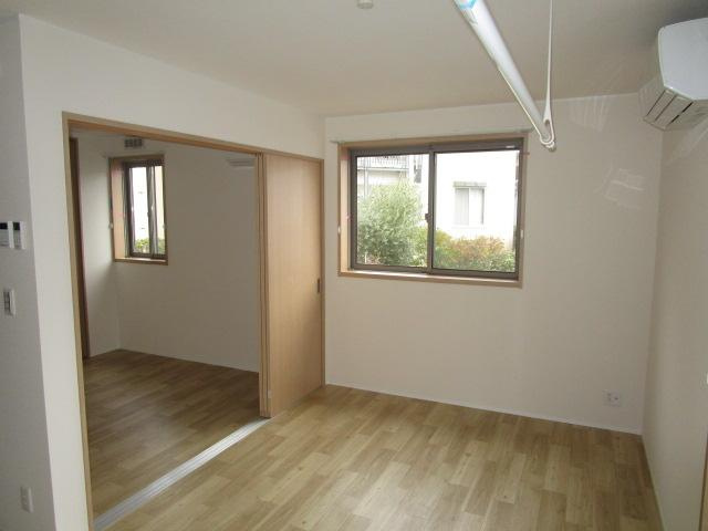 Calm Hills 5番館の居間・リビング