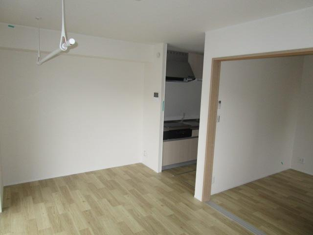 Calm Hills 5番館の居間・リビング