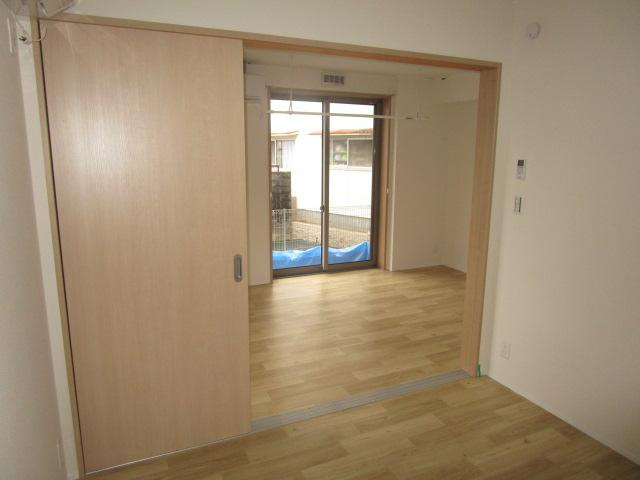 Calm Hills 5番館の居間・リビング